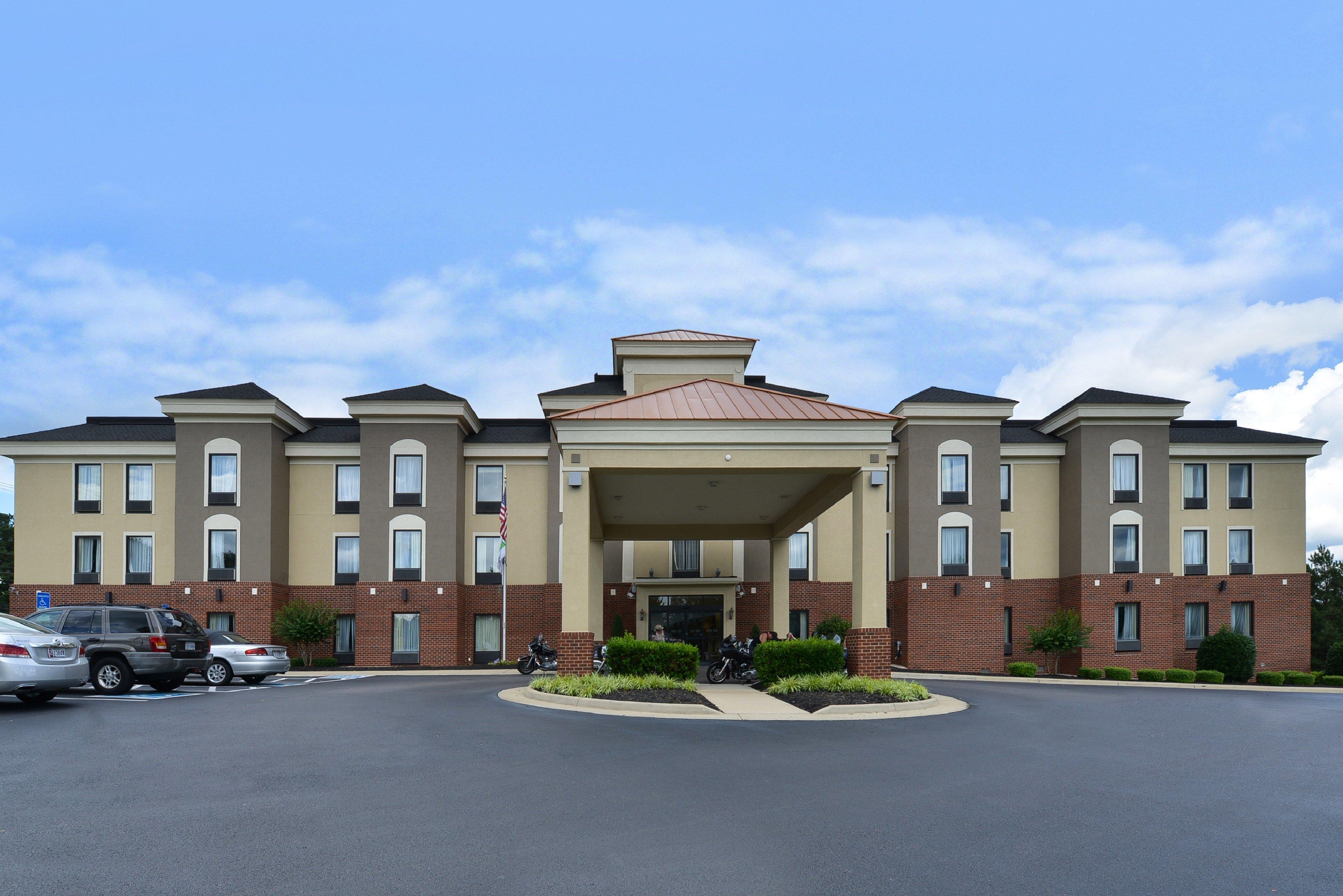 Holiday Inn Express Hotel & Suites Petersburg/Dinwiddie By Ihg Exterior photo